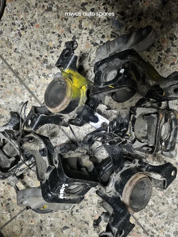 Suzuki Alto Engine Mounting - 1