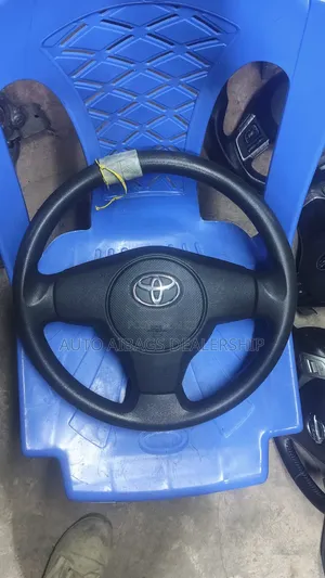 Toyota IST Steering Wheel yenye Airbag