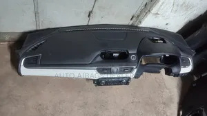 Dashboard ya Mazda Atenza 2017 Kamili