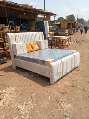 Luxury 5x6 Cream Bed Set with Mattress & Drawers