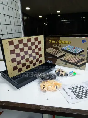 3-in-1 Magnetic Board Game: Chess, Draughts, Snakes & Ladders