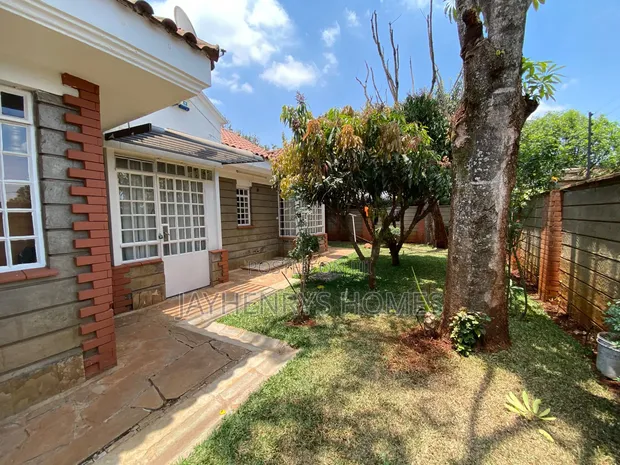 Nyumba ya Vyumba 3 Iliyo na Samani Runda kwa Kukodisha - 1