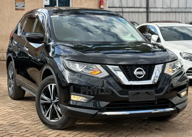 Nissan X-Trail 2.0 Petrol AWD 2019 Black - 1