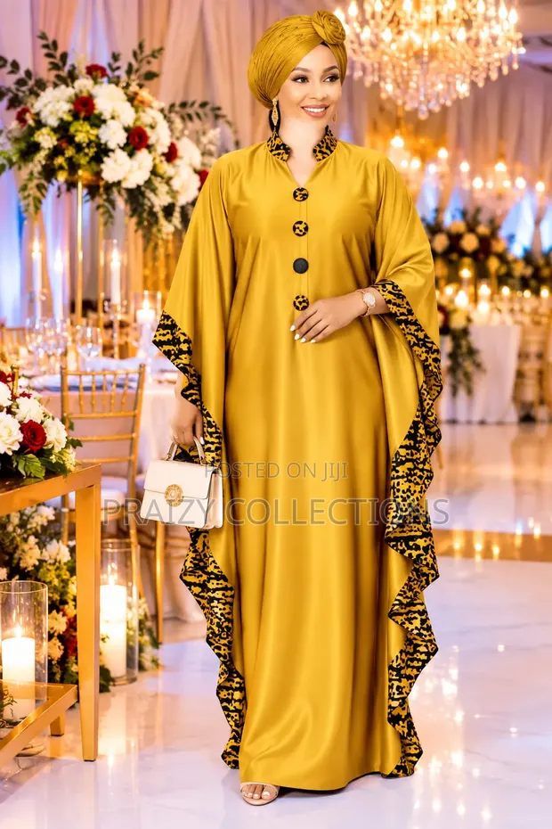 Mavazi ya Kaftan Ubora Mzuri Free Size Yenye Kifungo na Pande Zilizochapishwa - 1
