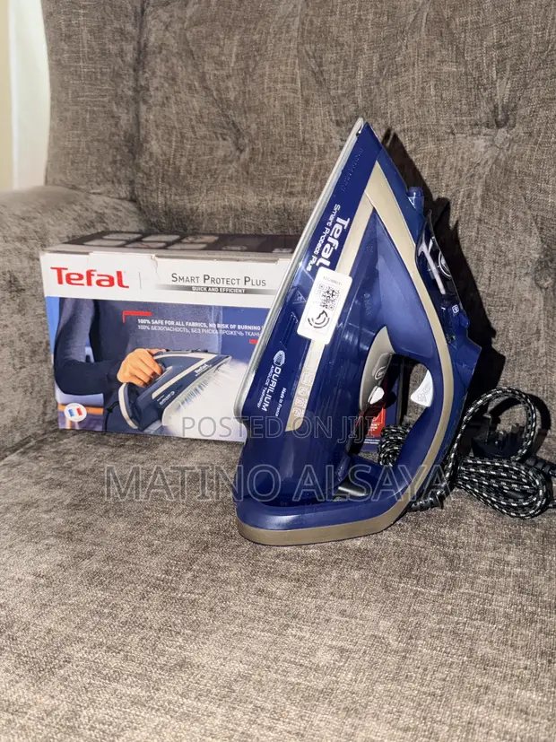 Tefal Smart Protect Plus Steam Iron FV6872 - 1