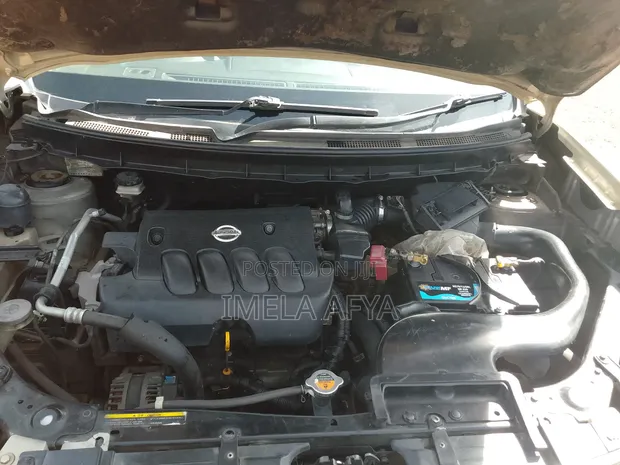 Nissan X-Trail 2.0 Petrol XE 2010 Silver - 1