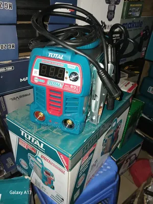 Total 200A MMA Welding Machine (Model TW220069)