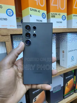 Samsung Galaxy S24 Ultra 256GB Nyeusi