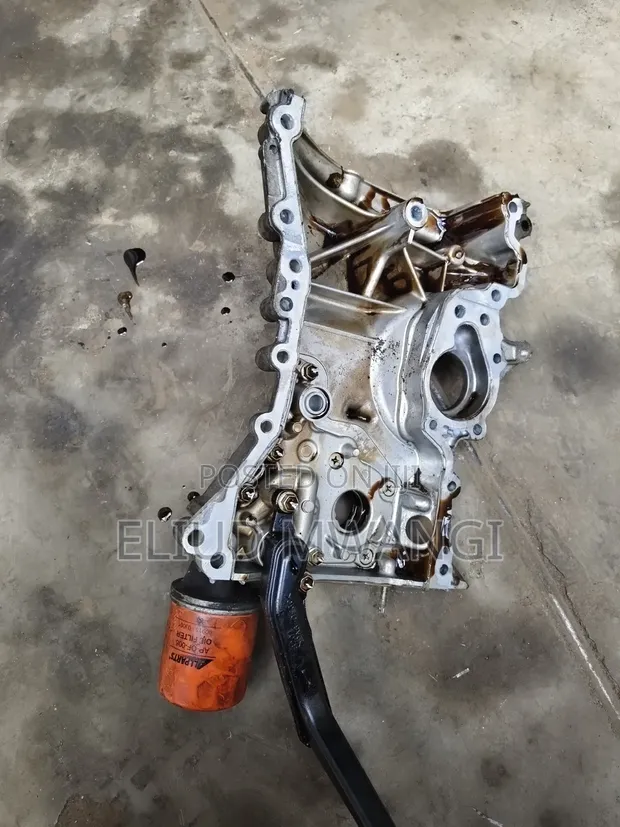 Daihatsu Mira Oil Pump & Timing Cover (KF Engine) - 1