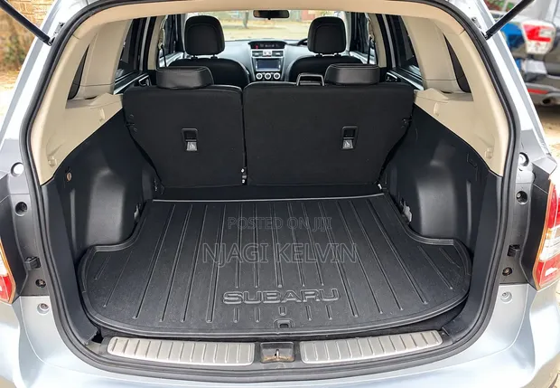 Subaru Forester 2013 Silver - 1