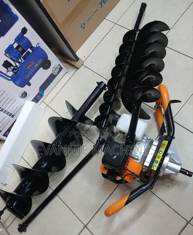 Brand New 52cc 2-Stroke Petrol Earth Auger - 1