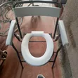 Commode Wheelchair na Msaada wa Kutembea na Kukaa wa Portable - 2