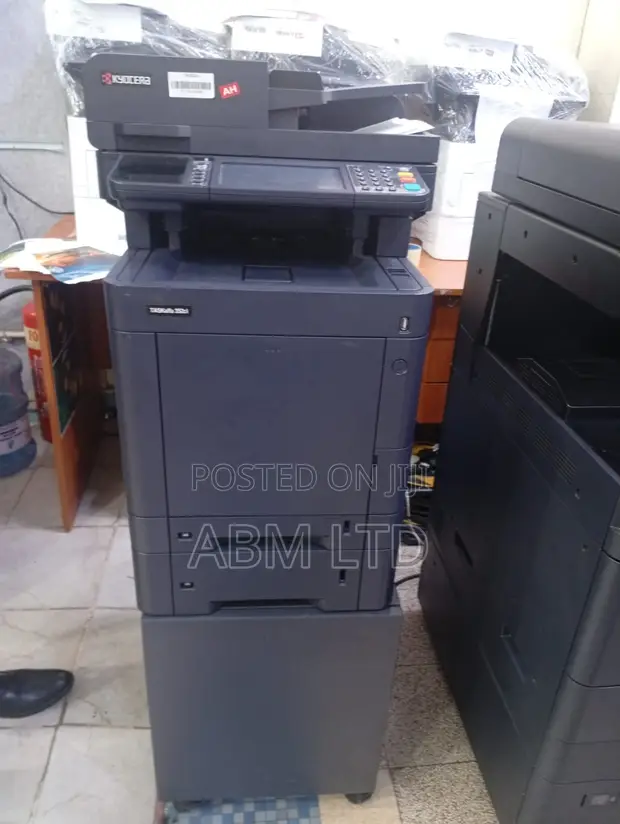 Kyocera Taskalfa 352ci Color Laser MFP - 1