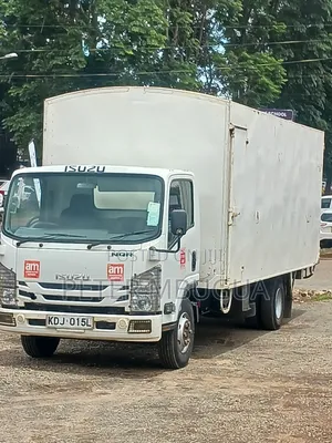 2022 Isuzu NQR Box Truck