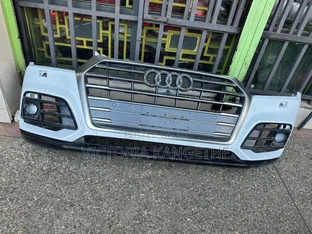 Audi Q7 Front Bumper - 1