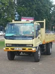 Isuzu FSR 2009 Beige Lori - 1