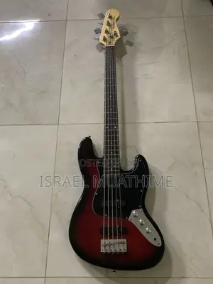 Used Fender 5-String Passive Bass Guitar