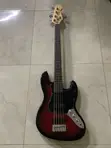 Fender 5-String Passive Bass Guitar Iliyotumika - 1