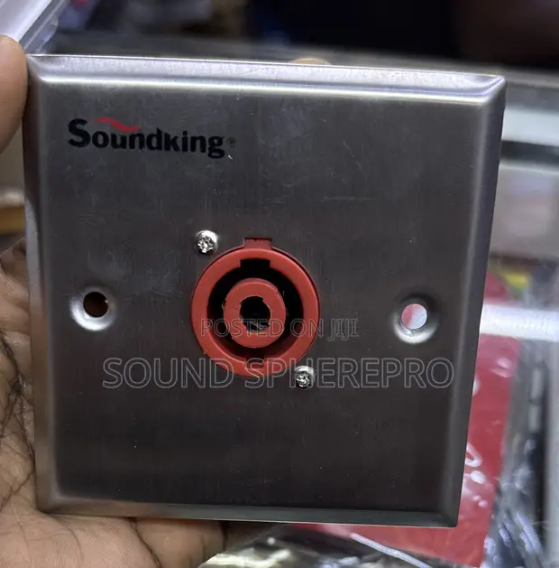 Soundking Single Metallic Speakon Connector - 1
