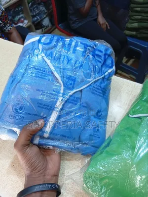 Tracksuits za Shule - Ubora na Udumu