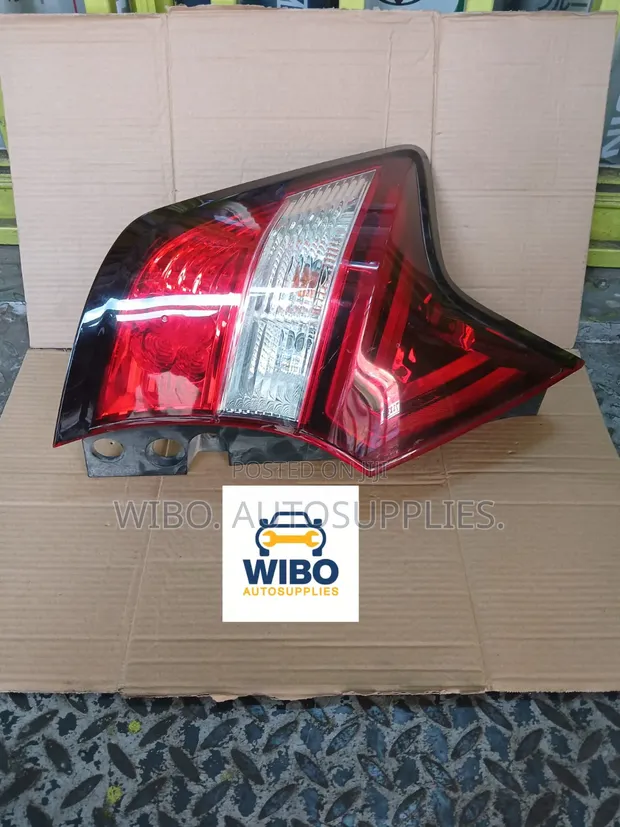 Nissan Note 2016-2018 Taillight (Iliyo tumika) - 1