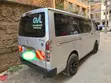 Toyota HiAce 2016 Nyeusi - 4