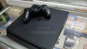PS4 Slim CD Version (500GB) - Ex-UK