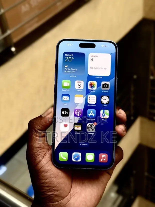 Apple iPhone 16 Plus 128GB Black - 1