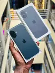 Apple iPhone 16 Plus 128GB Nyeusi - 3