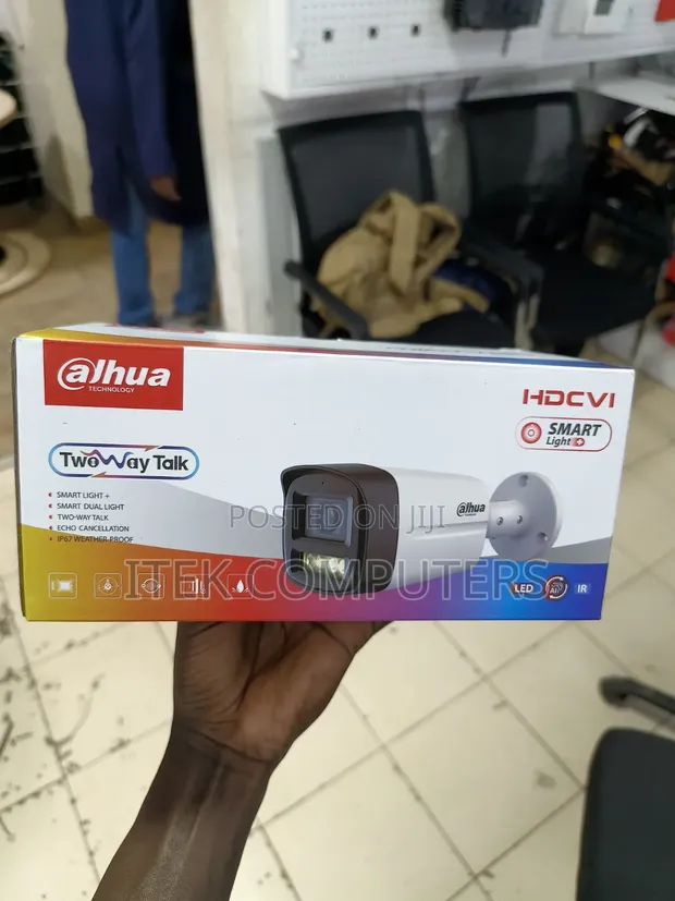 Kamera ya Usalama ya Dahua 5MP yenye Usiku wa 40m & Sauti - 1