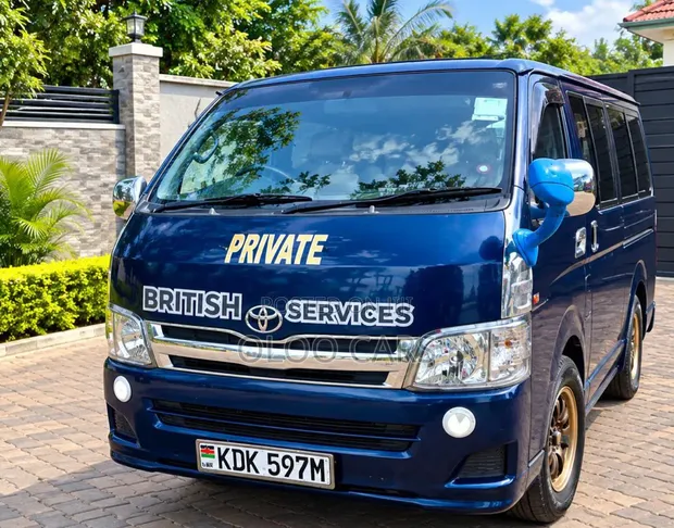 Toyota HiAce 2015 Basi - 1