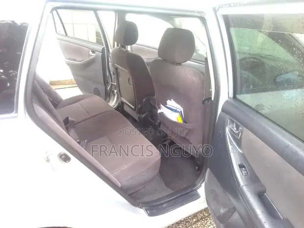 Toyota Corolla Fielder 2005 Silver - 1