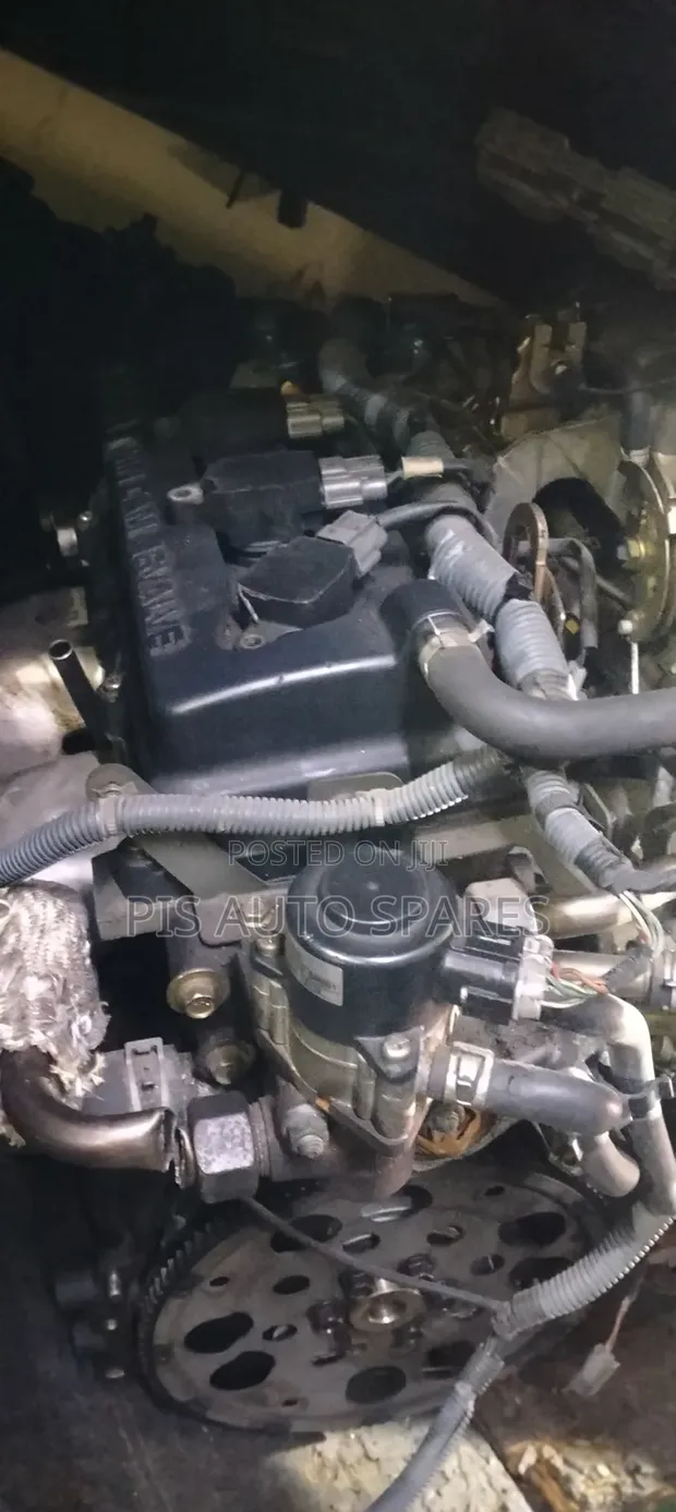 Nissan Caravan QG18 Engine - 1