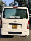 Toyota HiAce 2013 Nyeupe - 5