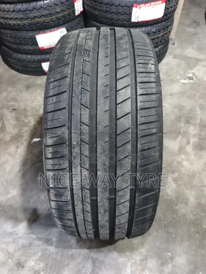 235/35R20 Habilead High Performance Tires