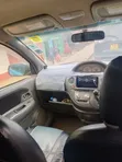 Toyota Sienta 2014 Bluu - 4