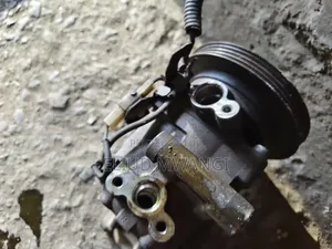 AC Pump ya Daihatsu Mira KF Engine (Iliyo tumika)