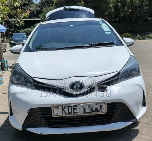 Toyota Vitz 2016 White - 1
