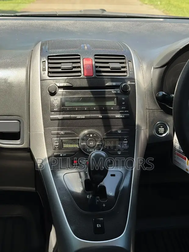 Toyota Auris Sport 2010 Kijivu - 1