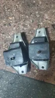 Subaru Forester EJ20 Engine Mount - 2