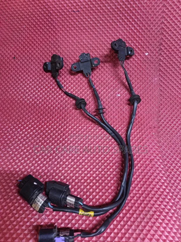 Crankshaft Position Sensor Mitsubishi Pajero - 1