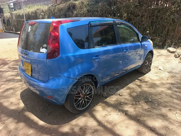 Nissan Note 2009 Blue - 1