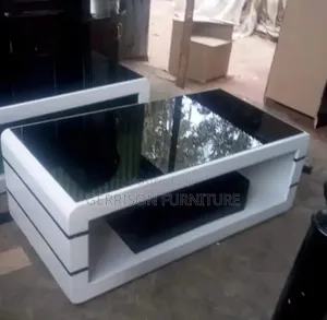 Meza ya Kahawa ya Kisasa ya Kioo Nyeusi na Nyeupe 4x2
