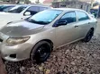 Toyota Corolla 2010 Gold - 3