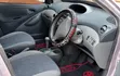 Toyota Vitz 2004 Nyeupe - 3