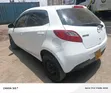 Mazda Demio 2011 Nyeupe - 3