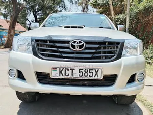 Toyota Hilux Double Cab 2012