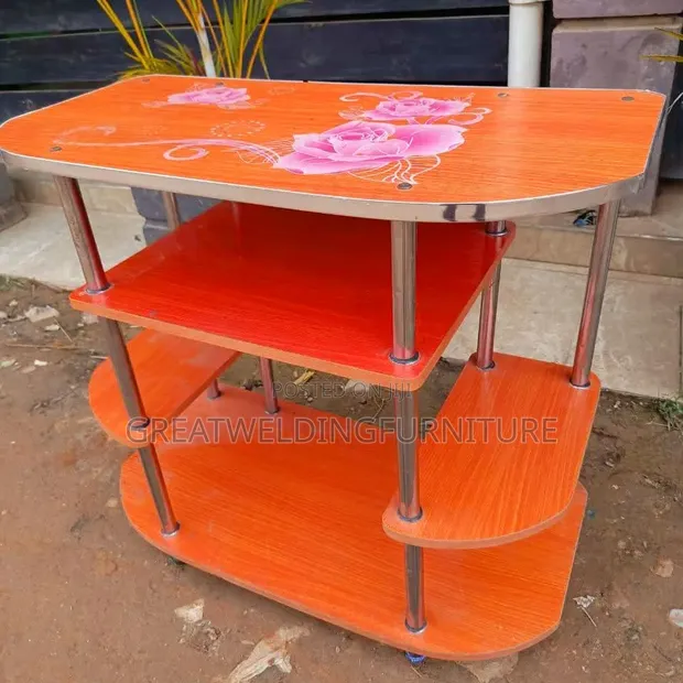 Elegant Flowered-Shaped Wooden TV Stand - 1