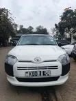 Toyota Succeed SV Premium 2014 Nyeupe - 1