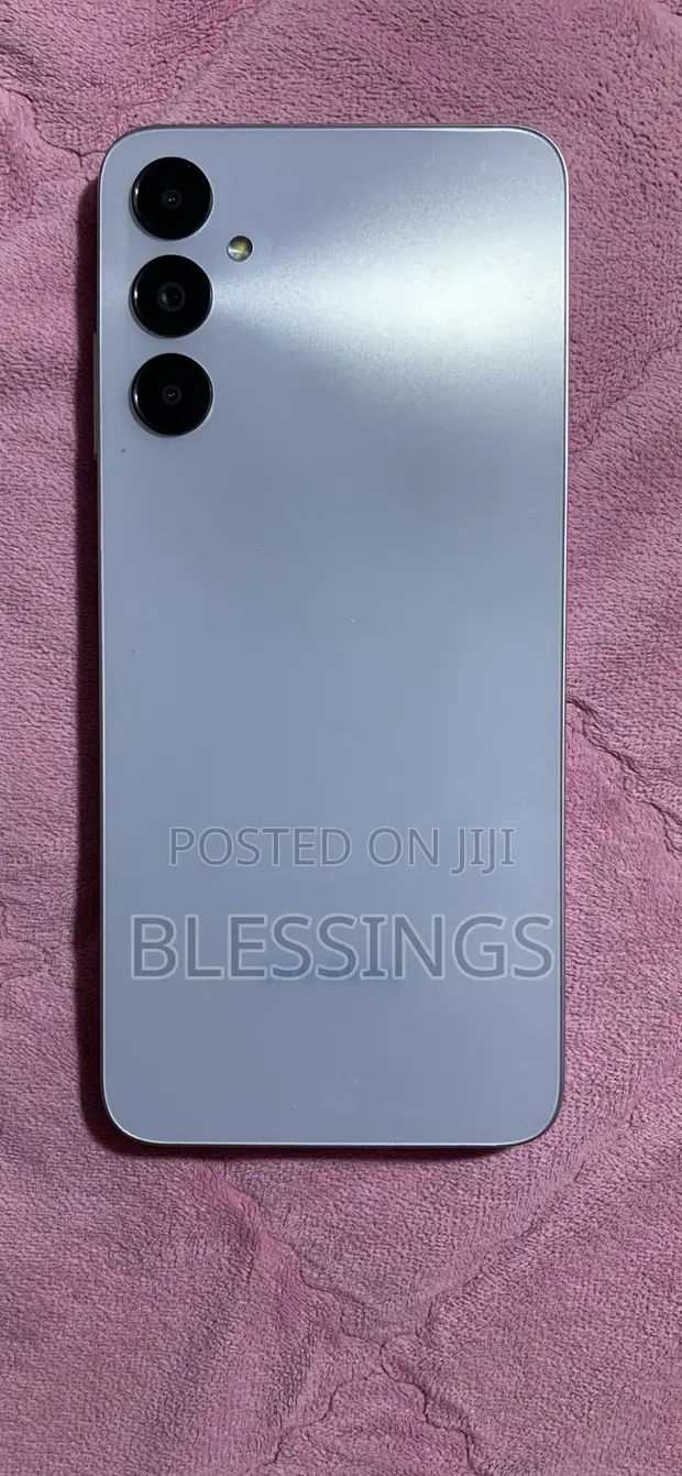 Samsung Galaxy F14 128GB Nyeupe - 1